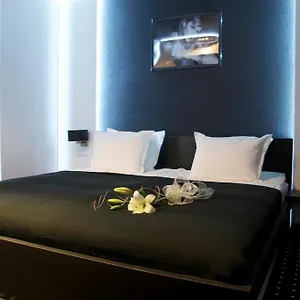 3* Отель Fashion - Free Parking